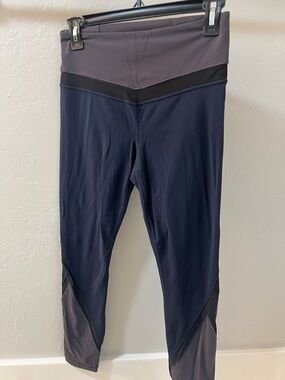 Athleta navy&plum leggings. Size S